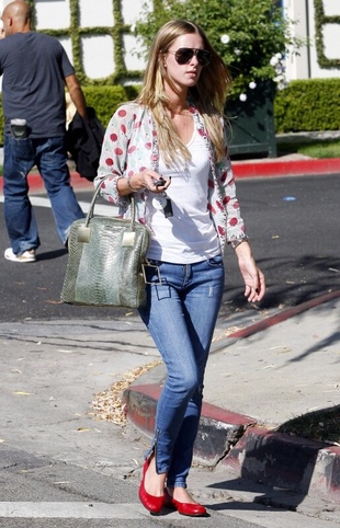 Nicky Hilton Out in Hollywood October 202008