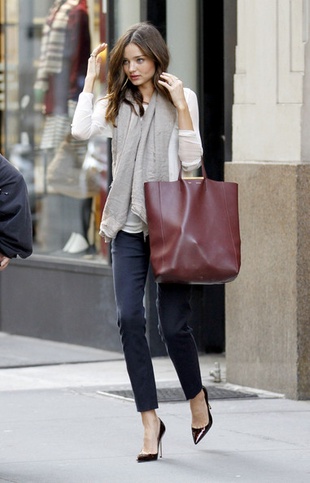 Miranda Kerr Out and About in November 11, 2011