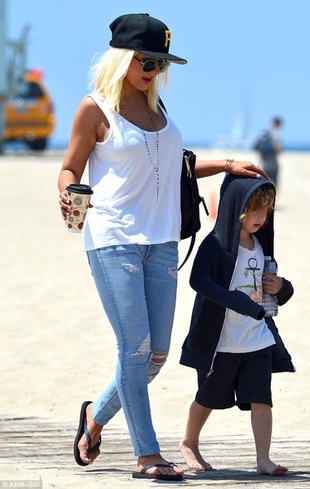 Christina Aguilera Kids Birthday Party on the Beach in Venice August 11, 2013