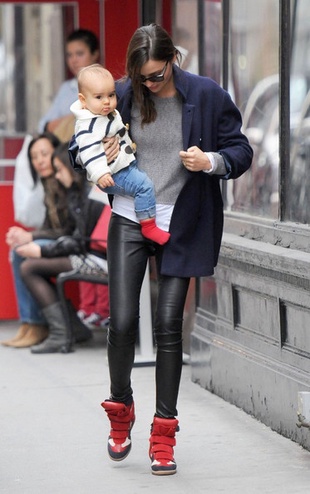 Miranda Kerr Out and About Nyc 2011