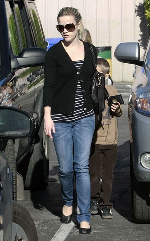 Reese Witherspoon at the Church in Los Angeles December 12, 2010