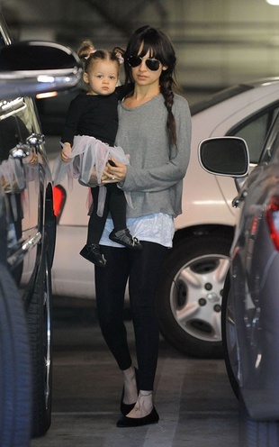 Nicole Richie Leaving a Dance Studio in Los Angeles April 1, 2010