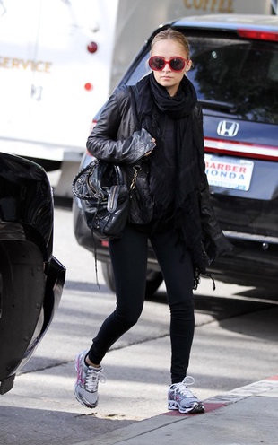 Nicole Richie Leaving Tracy Anderson Gym November 30, 2010