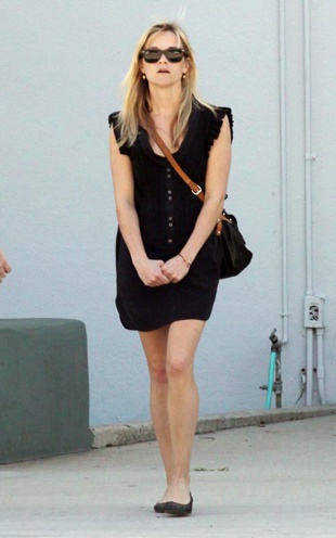 Reese Witherspoon Out in Los Angeles February 17, 2010