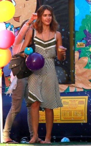 Jessica Alba Attending a Birthday Party September 26, 2010