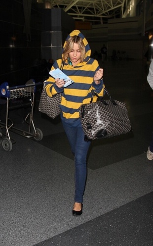 Lauren Conrad Arriving at JFK Airport December 23, 2008