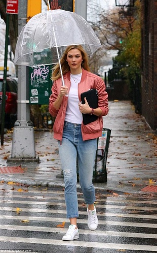 Karlie Kloss New York City November 30, 2016