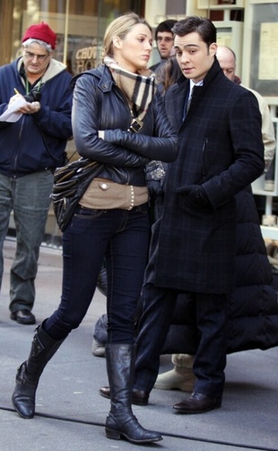 Blake Lively on the Set of Gossip Girl October 19, 2009