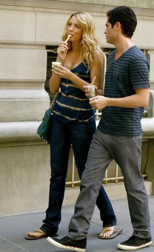 Blake Lively Gossip Girl 2.03 the Dark Night