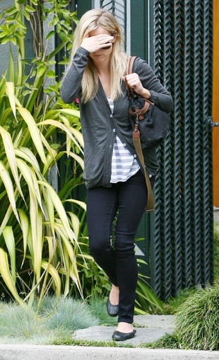 Reese Witherspoon Leaving a Friend's House in Santa Monica April 20, 2010