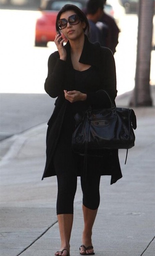 Kim Kardashian at a Nail Salon in Hollywood November 12, 2008