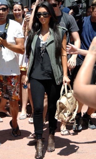 Kim Kardashian Out in Miami April 2, 2010