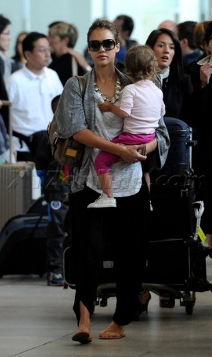 Jessica Alba at Charles De Gaulle Airport in Paris June 22, 2010