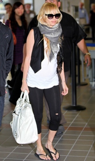 Nicole Richie at LAX Airport April 20, 2009