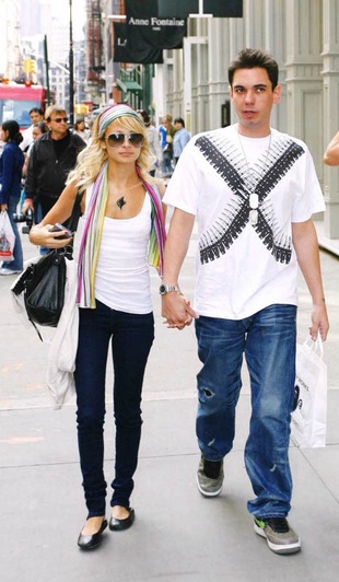 Nicole Richie Shopping April 2006