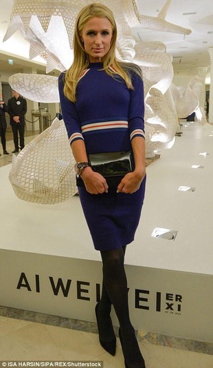 Paris Hilton Er Xi Exhibition Opening in Paris January 17, 2016