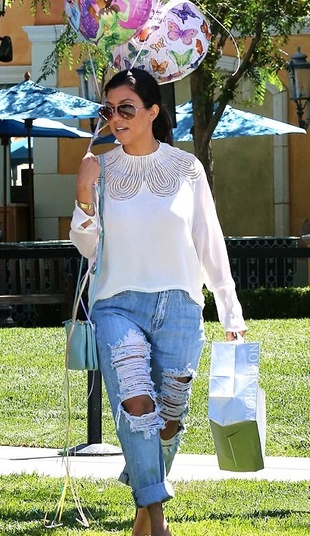 Kourtney Kardashian Calabasas April 24, 2014