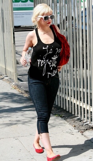 Christina Aguilera Shopping For Furniture May 20, 2009