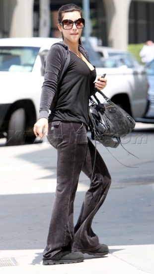 Kim Kardashian Running Errands in Beverly Hills June 18, 2009