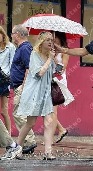 Dakota Fanning New York City 2012