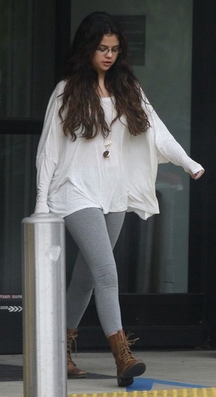 Selena Gomez in Beverly Hills October 18, 2012