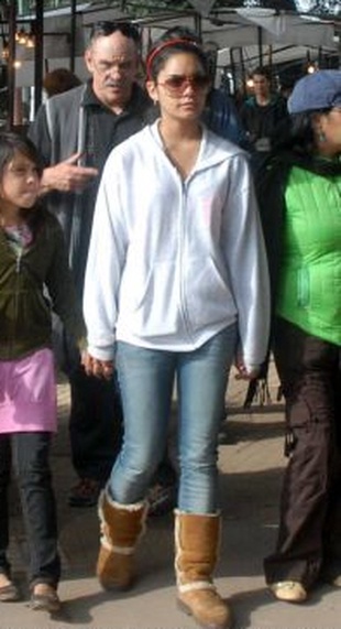 Vanessa Hudgens Shopping in Argentina May 14, 2007