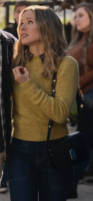 black handbag, jeans and yellow sweater?