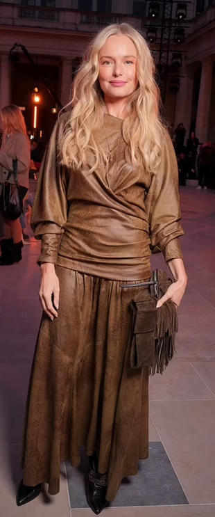 brown maxi skirt, ruched top, and suede fringe handbag?