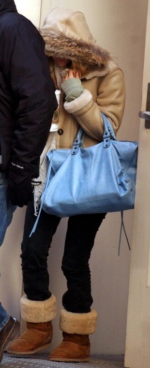 Ashley Olsen Out in New York January 19, 2005