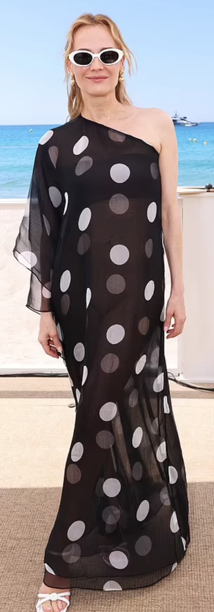 black and white one shoulder dress?