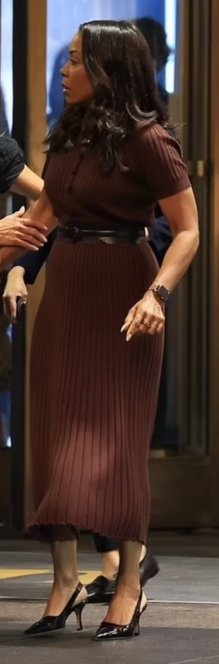 brown ribbed dress and black belt?