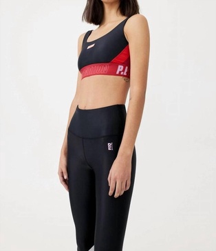 courtside sports bra in black