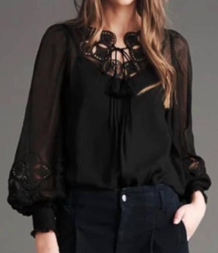 reagan blouse in jet black