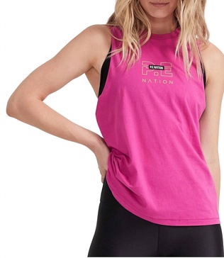 twist serve tank top in raspberry