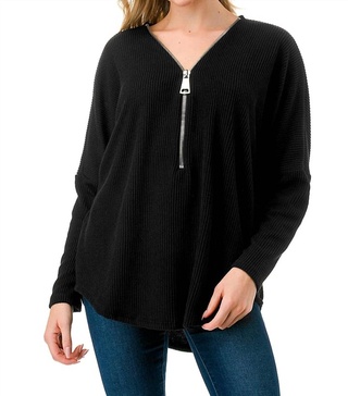 ribbed zipper top in black