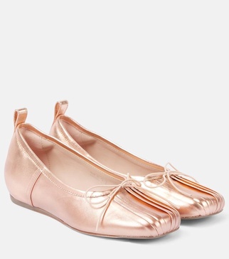 Classic pleated leather ballet flats