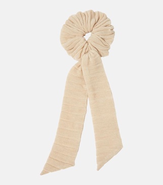 Cocooning cashmere scrunchie