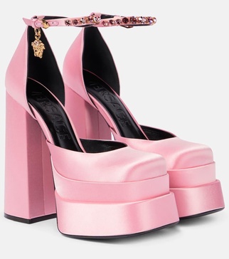 Medusa Aevitas satin platform pumps