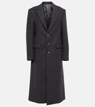 Single-breasted wool coat