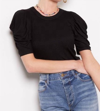 pleated sleeve crop top in black