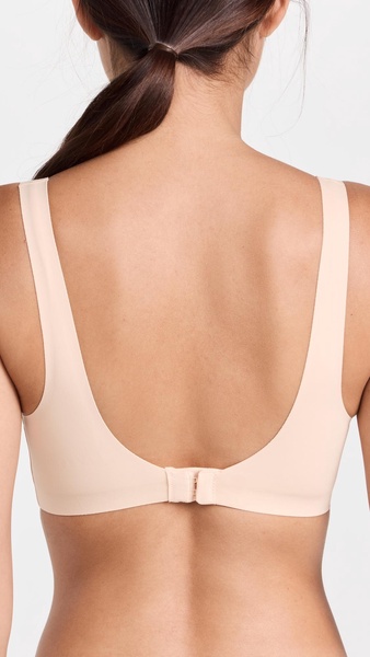 The Sleek Scoop Bralette