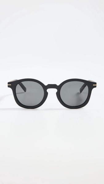 Hoodwinked Sunglasses