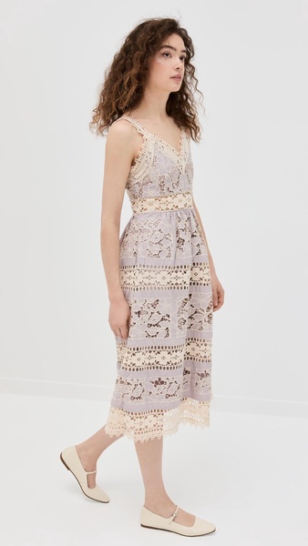 Joah Embroidery Sleeveless Midi Dress