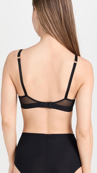 The Deep V No-Wire Push Up Bra