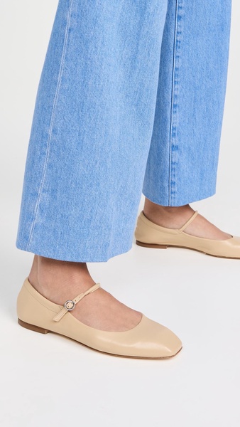 Uma Leather Flats