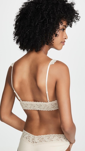 Signature Lace Padded Crossover Bralette