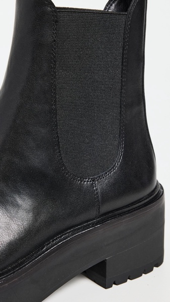 Reggie Rubber Sole Chelsea Boots