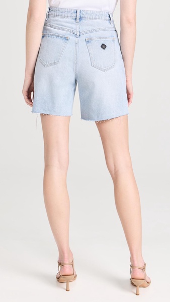 Carrie Shorts