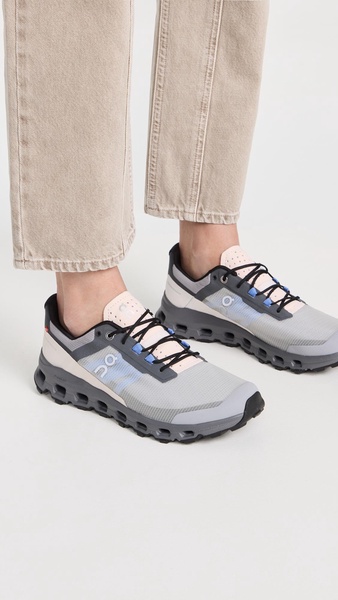 Cloudvista Sneakers