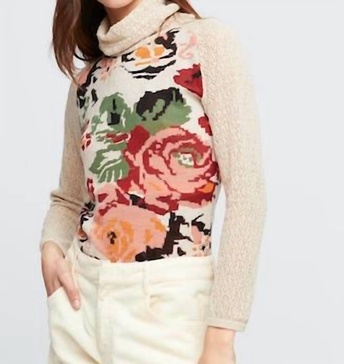 floral turtleneck in beige/multi